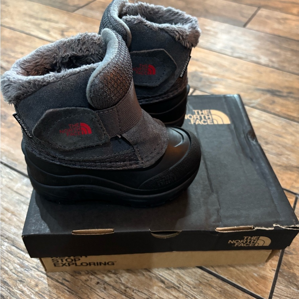 The North Face Kids Gray and Black Winter Boots